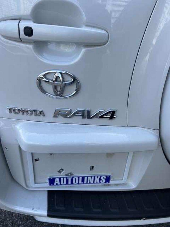2010 Toyota RAV4 Limited   4X4   4 CYCLINDER   SUNROOF   LEATHER Photo