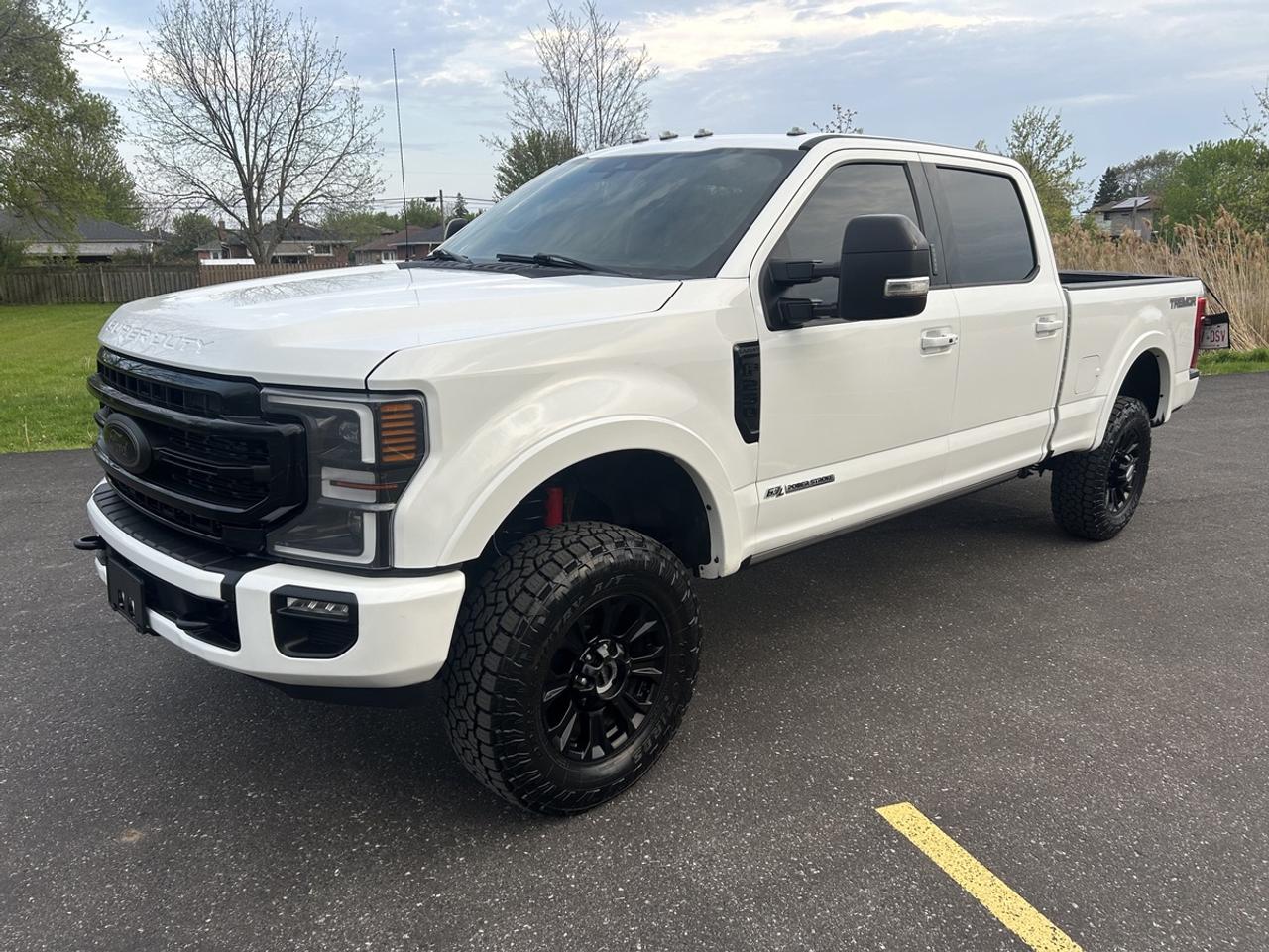 2021 Ford F-250 LARIAT Photo0