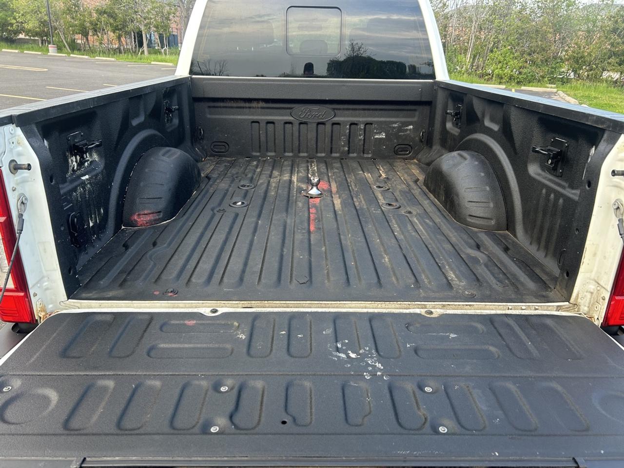2021 Ford F-250 LARIAT Photo