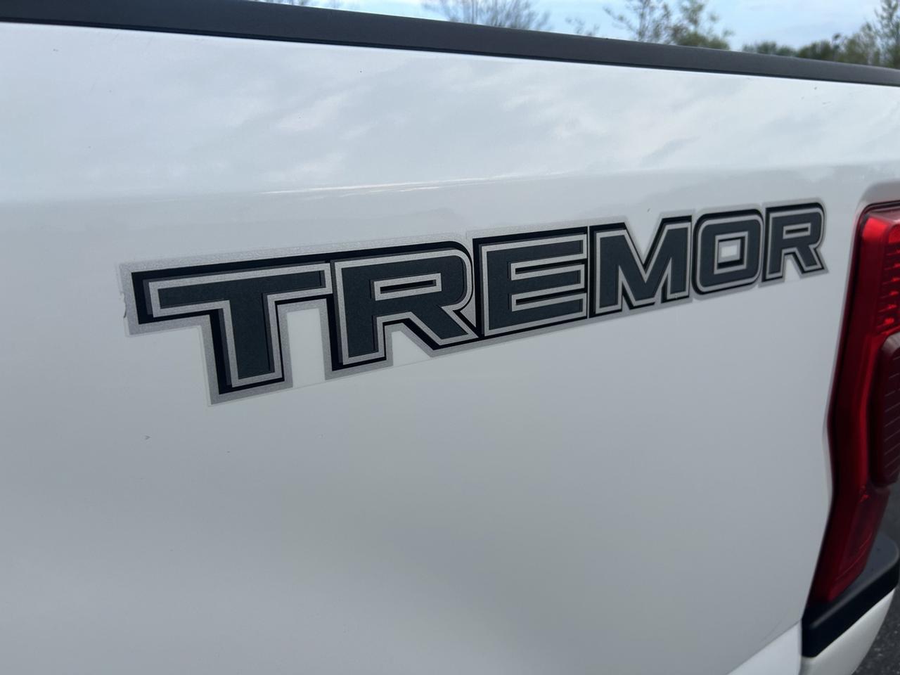 2021 Ford F-250 LARIAT Photo