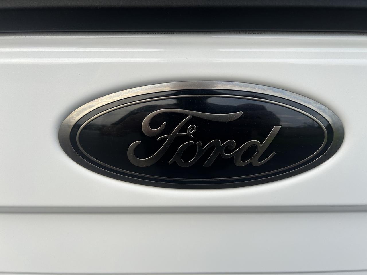 2021 Ford F-250 LARIAT Photo