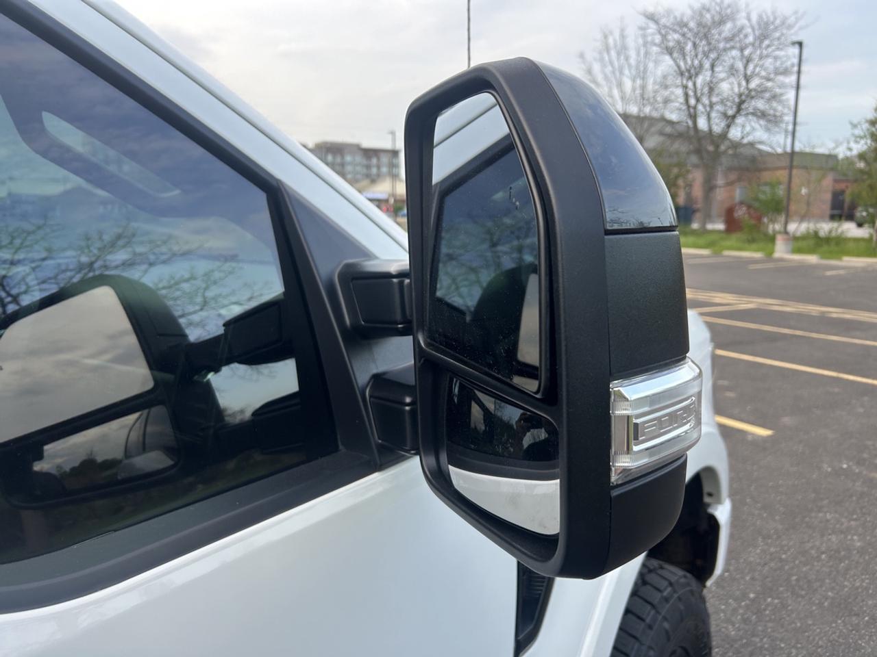 2021 Ford F-250 LARIAT Photo