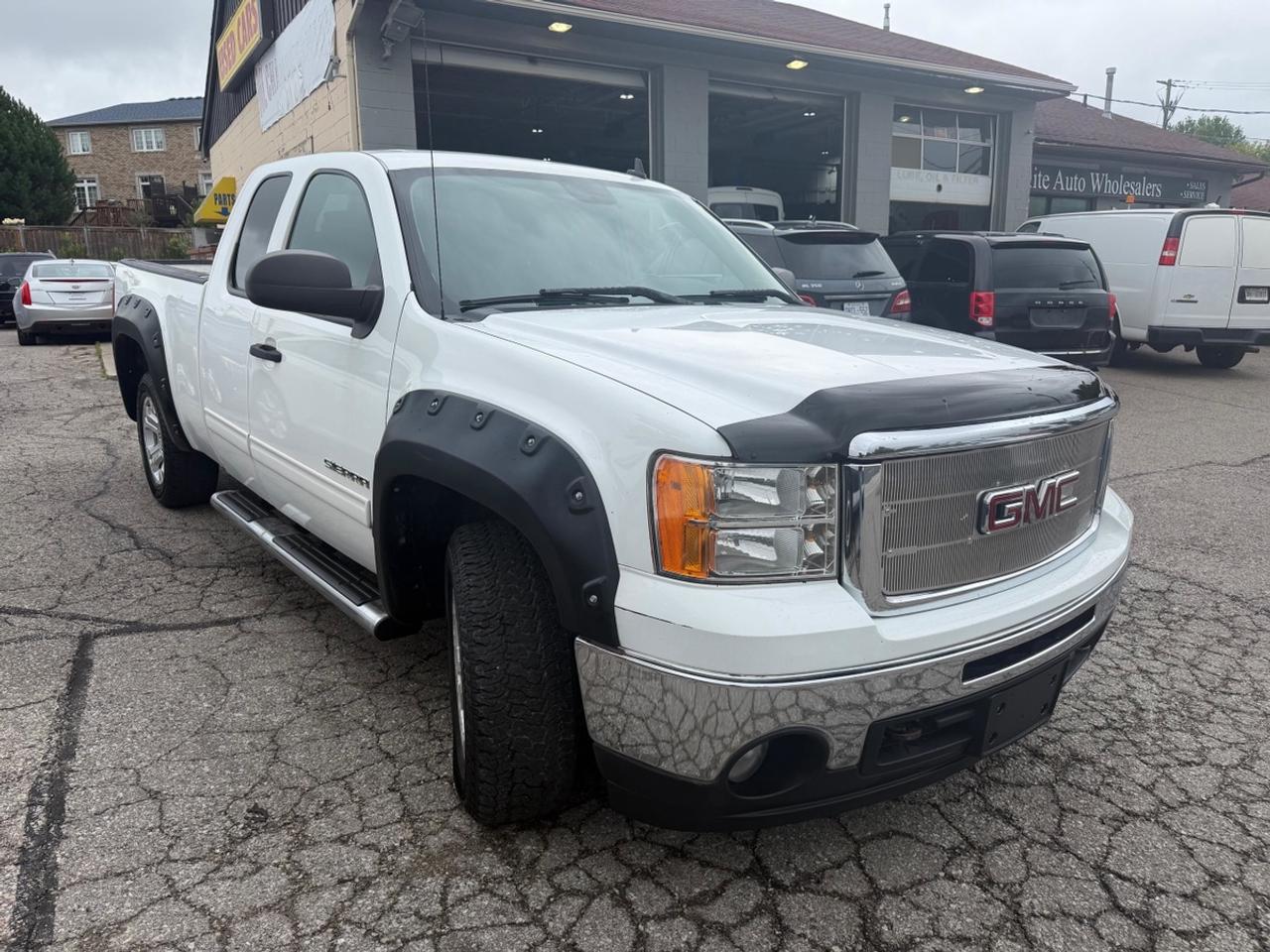 2011 GMC Sierra 1500 SLE Double Cab Photo5