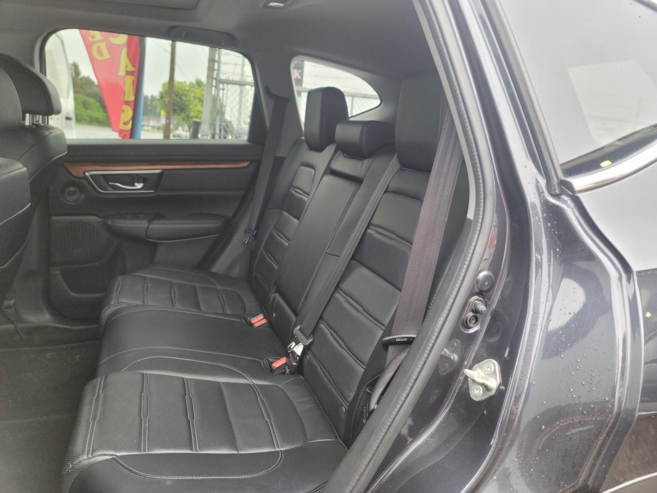 2018 Honda CR-V Touring Photo