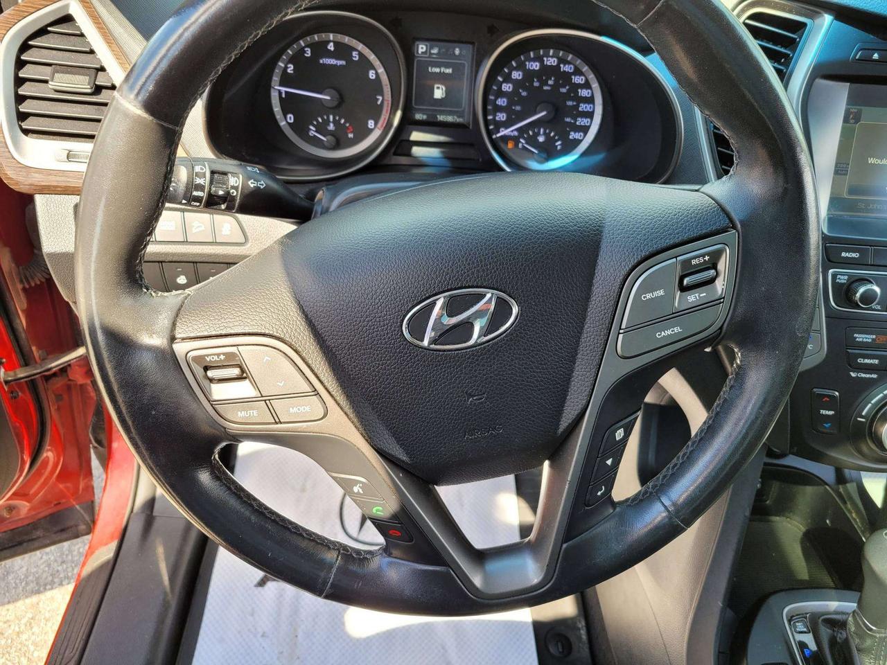 2017 Hyundai Santa Fe Luxury (SORRY SOLD SOLD SOLD) Photo