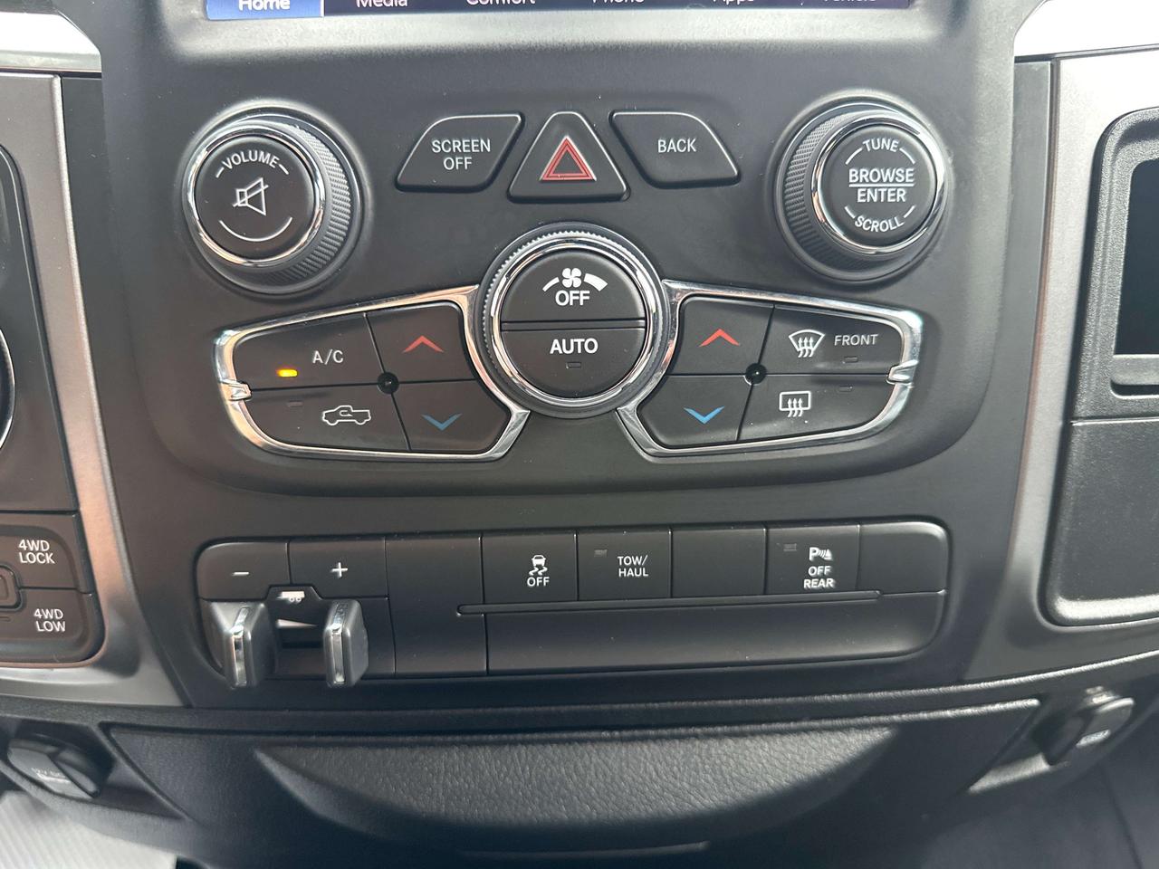 2022 RAM 1500 Warlock Photo