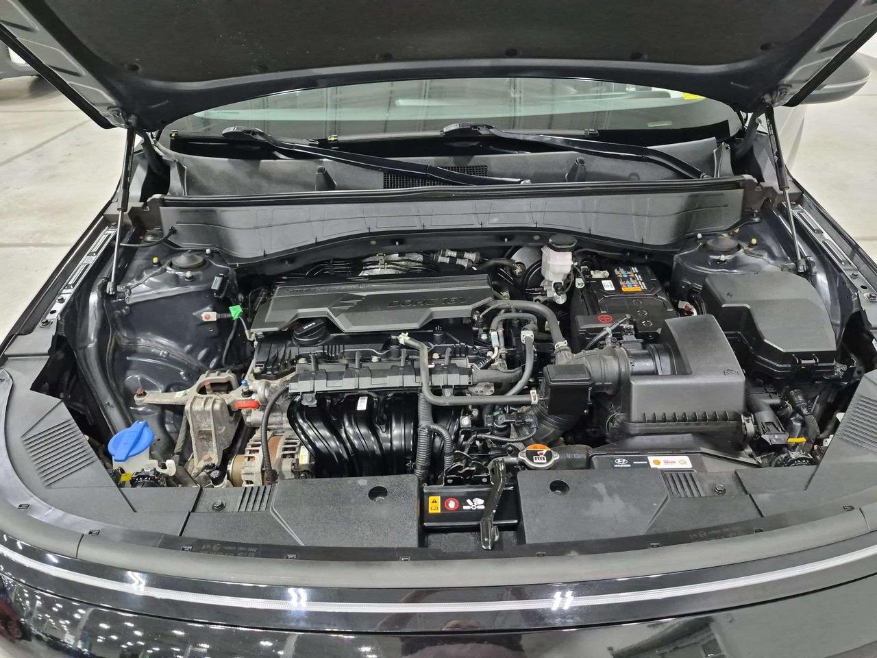 2024 Hyundai KONA Preferred AWD, Back Up Cam, Android Auto! Photo