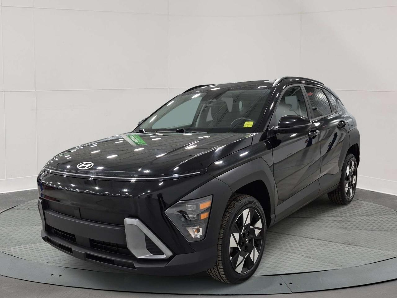 2024 Hyundai KONA Preferred AWD, Back Up Cam, Android Auto! Photo