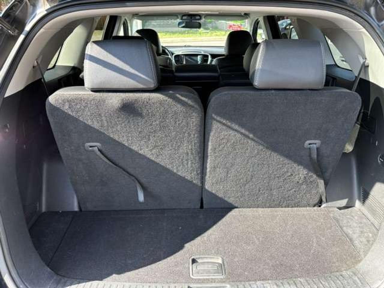 2019 Kia Sorento EX, LEATHER, 7 PASSENGER, REVERSE CAM!! Photo