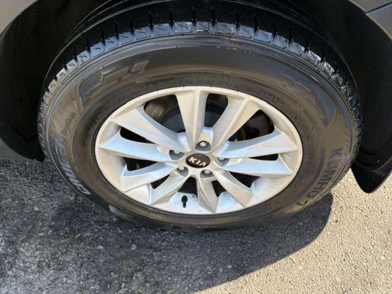 2019 Kia Sorento EX, LEATHER, 7 PASSENGER, REVERSE CAM!! Photo