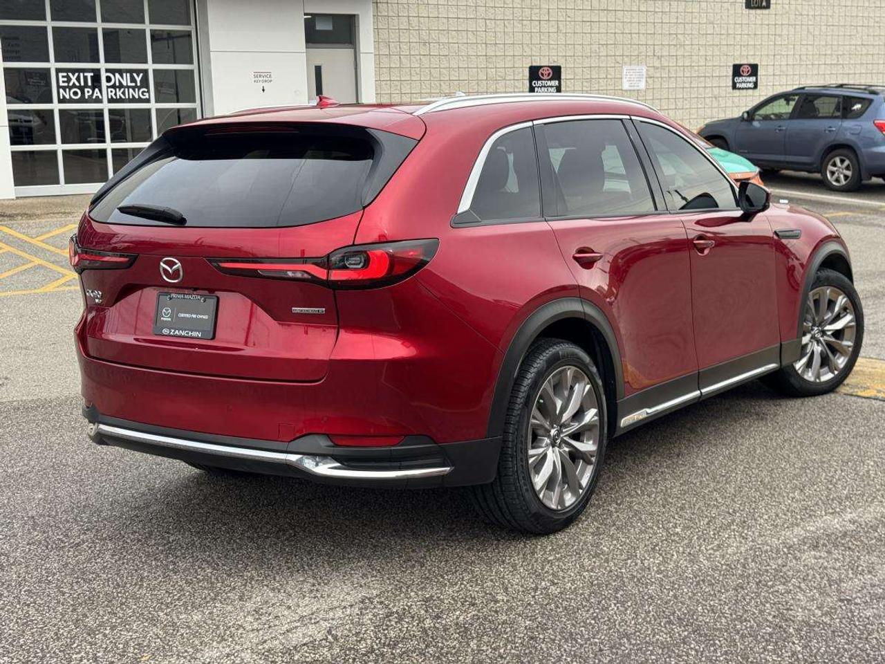 2024 Mazda CX-90 MHEV GT AWD CAPTAINS CHAIRS/ 2.99% RATE/ MUST SEE Photo