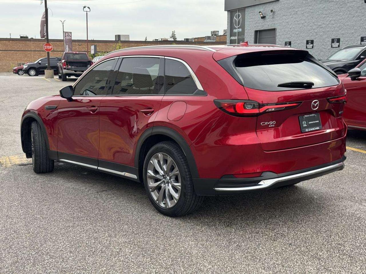 2024 Mazda CX-90 MHEV GT AWD CAPTAINS CHAIRS/ 2.99% RATE/ MUST SEE Photo