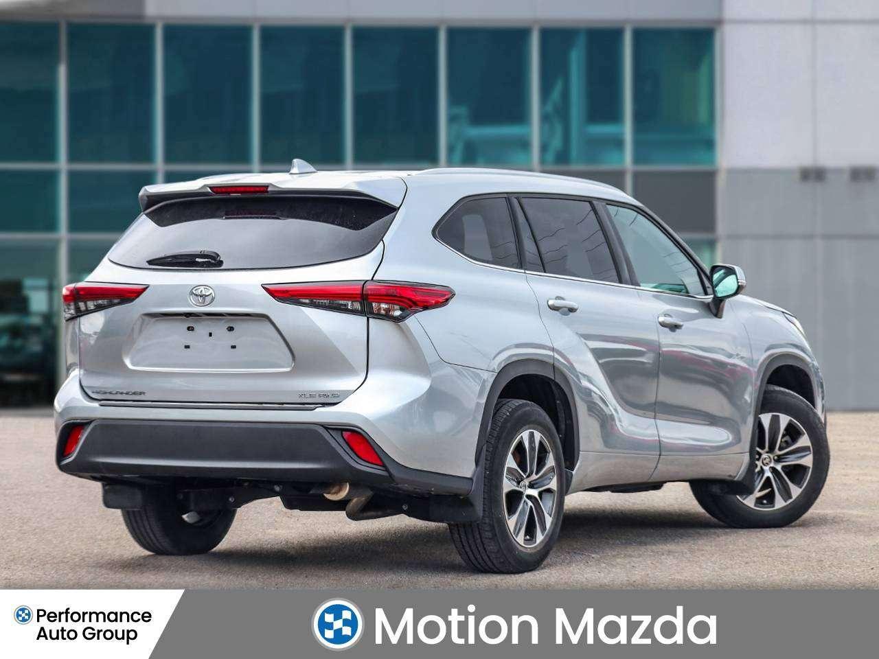 2020 Toyota Highlander NEW ARRIVAL LEATHER 8 PASS AWD LOCAL TRADE IN Photo1