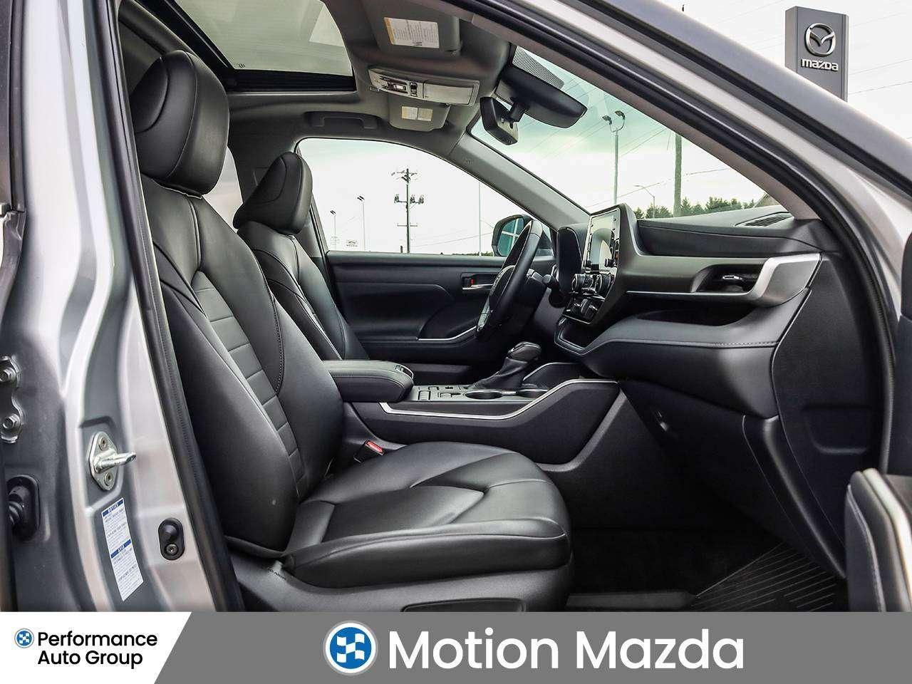 2020 Toyota Highlander NEW ARRIVAL LEATHER 8 PASS AWD LOCAL TRADE IN Photo