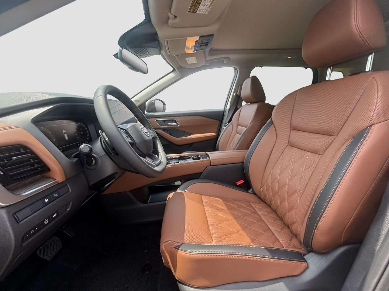 2026 Nissan Rogue Platinum Photo