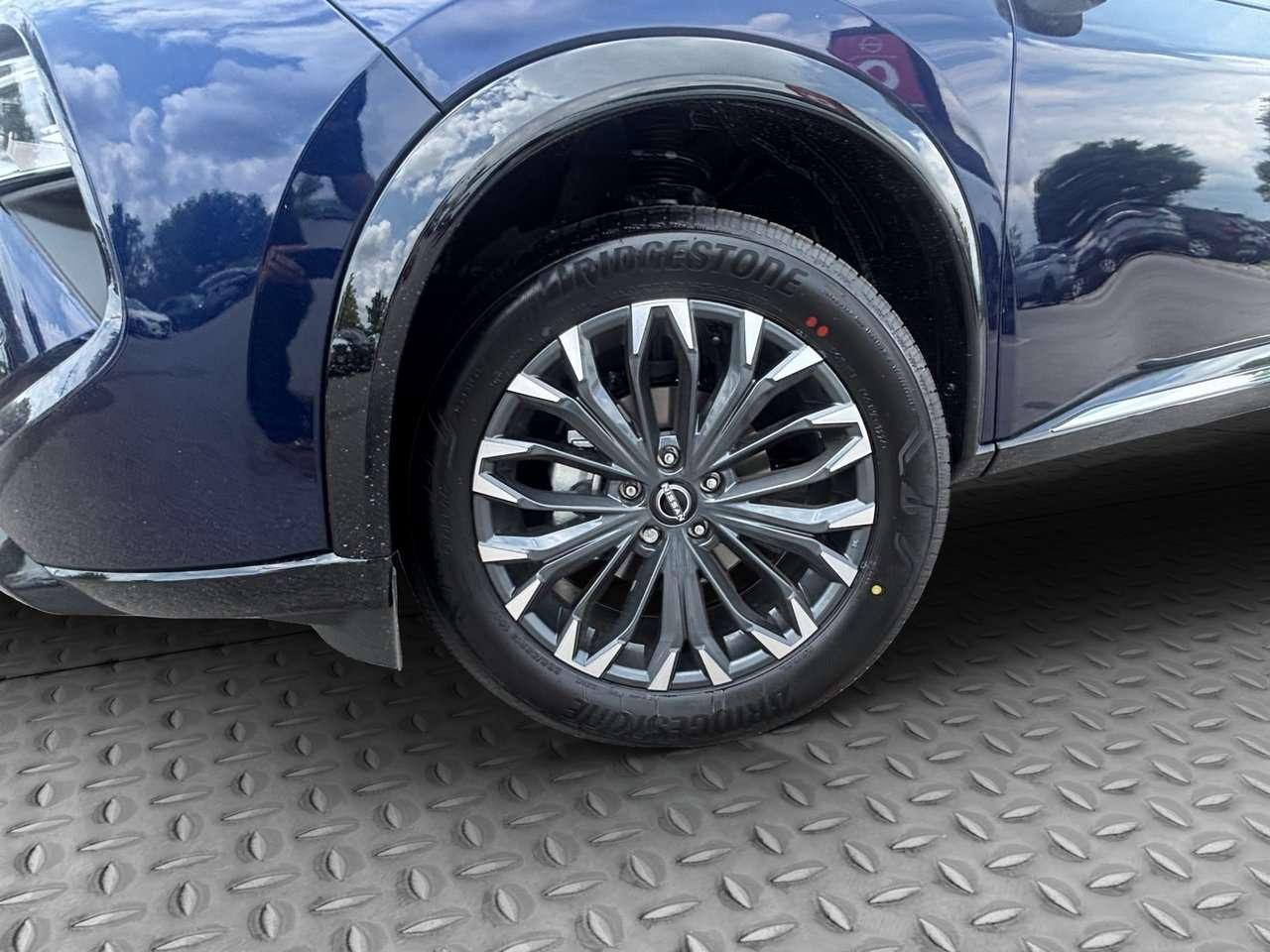 2026 Nissan Rogue Platinum Photo