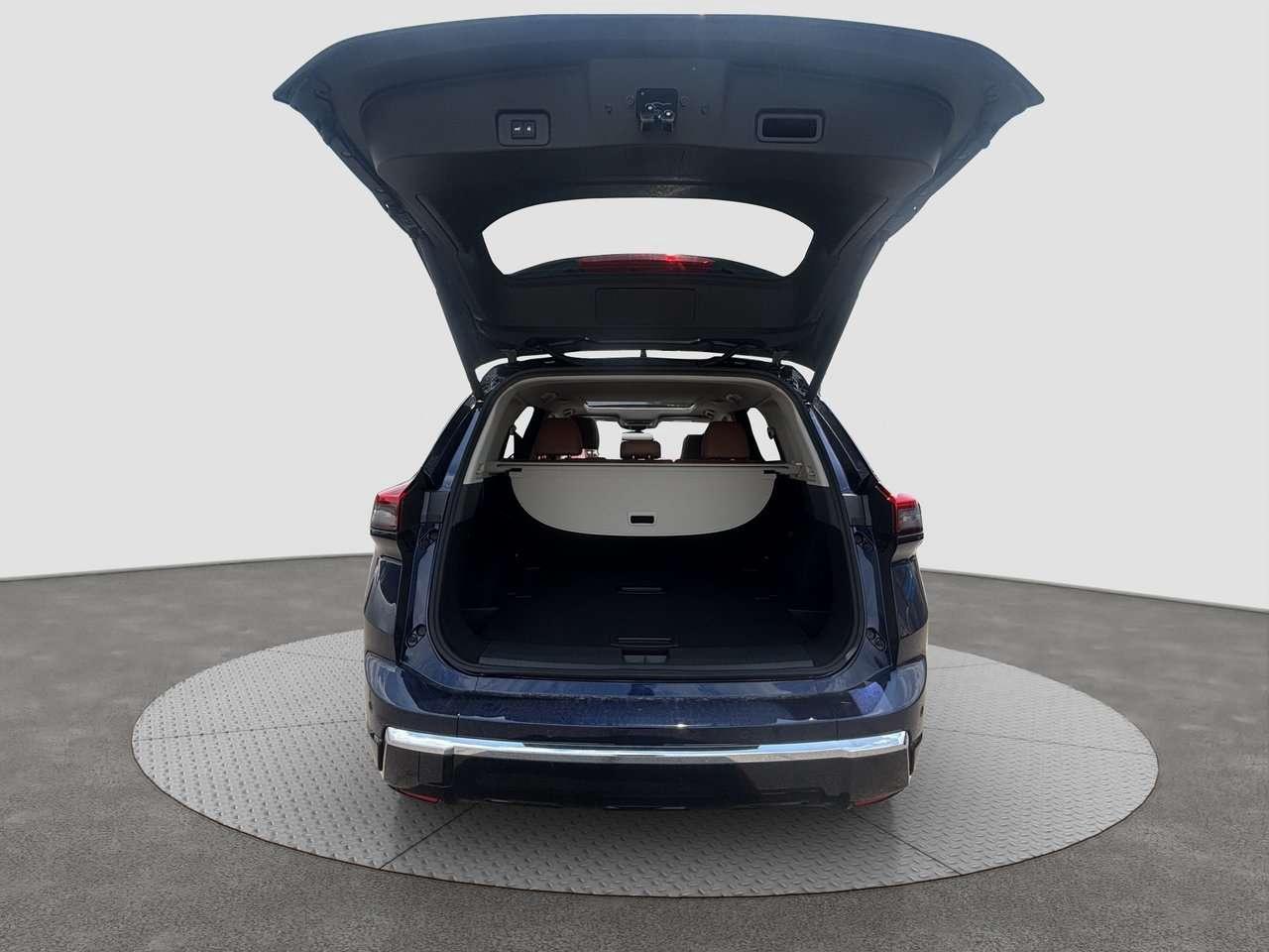2026 Nissan Rogue Platinum Photo