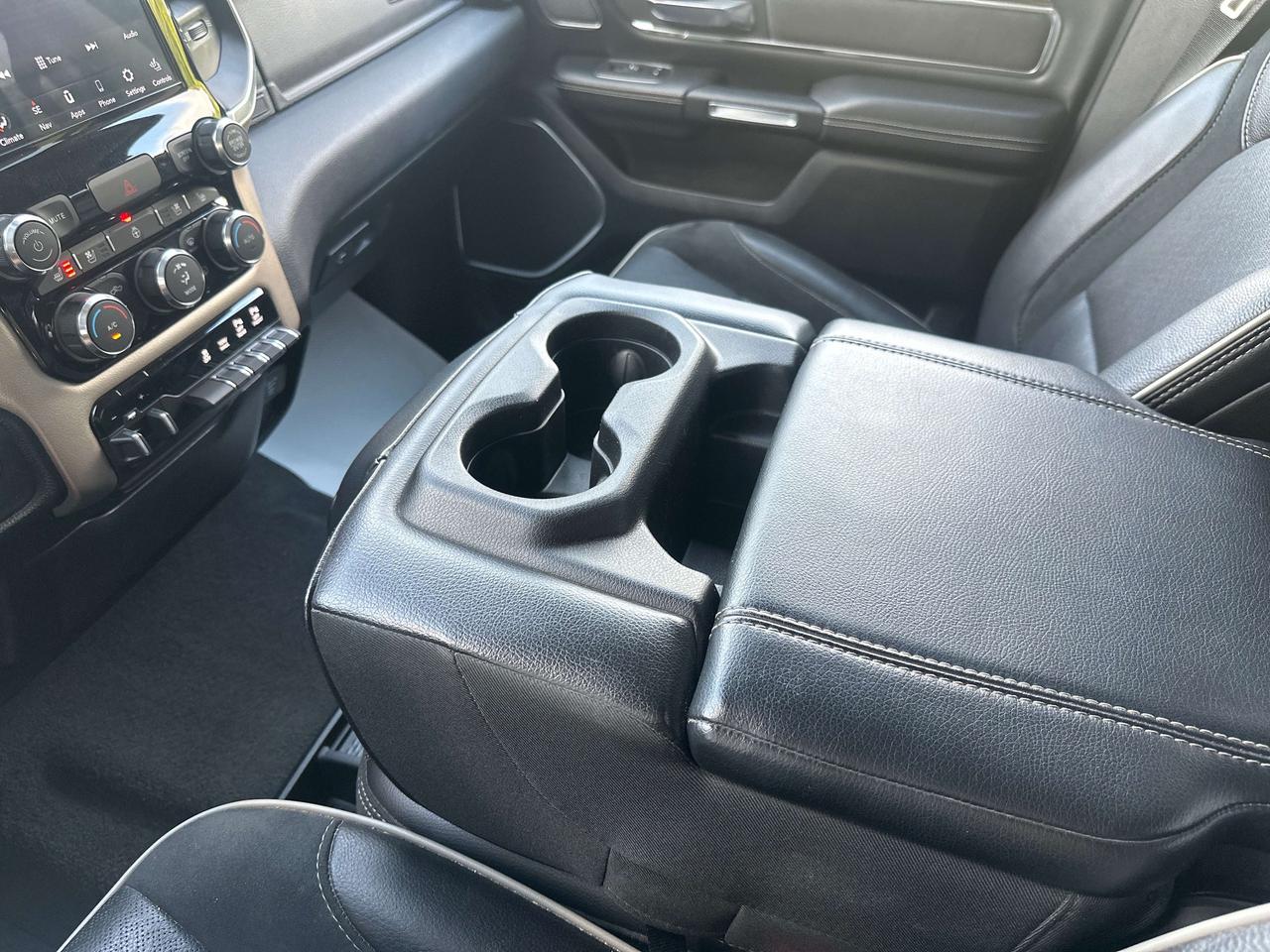 2020 RAM 1500 Laramie Photo