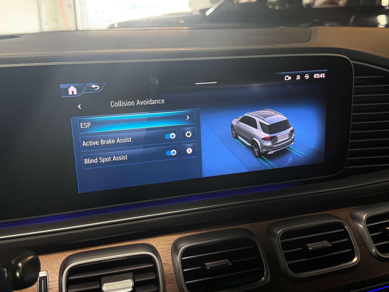 2024 Mercedes-Benz GLE Mercedes Warranty l 4Matic l 4Cyl l AMG l CarPlay Photo