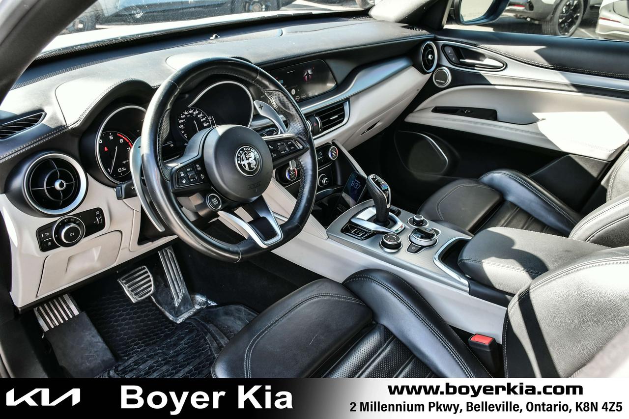 2020 Alfa Romeo Stelvio Ti Sport AWD Photo