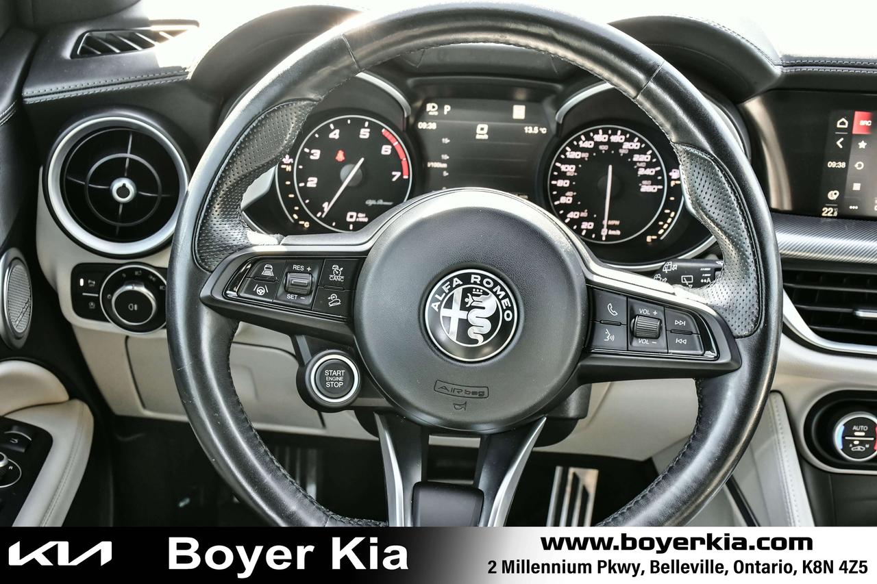 2020 Alfa Romeo Stelvio Ti Sport AWD Photo