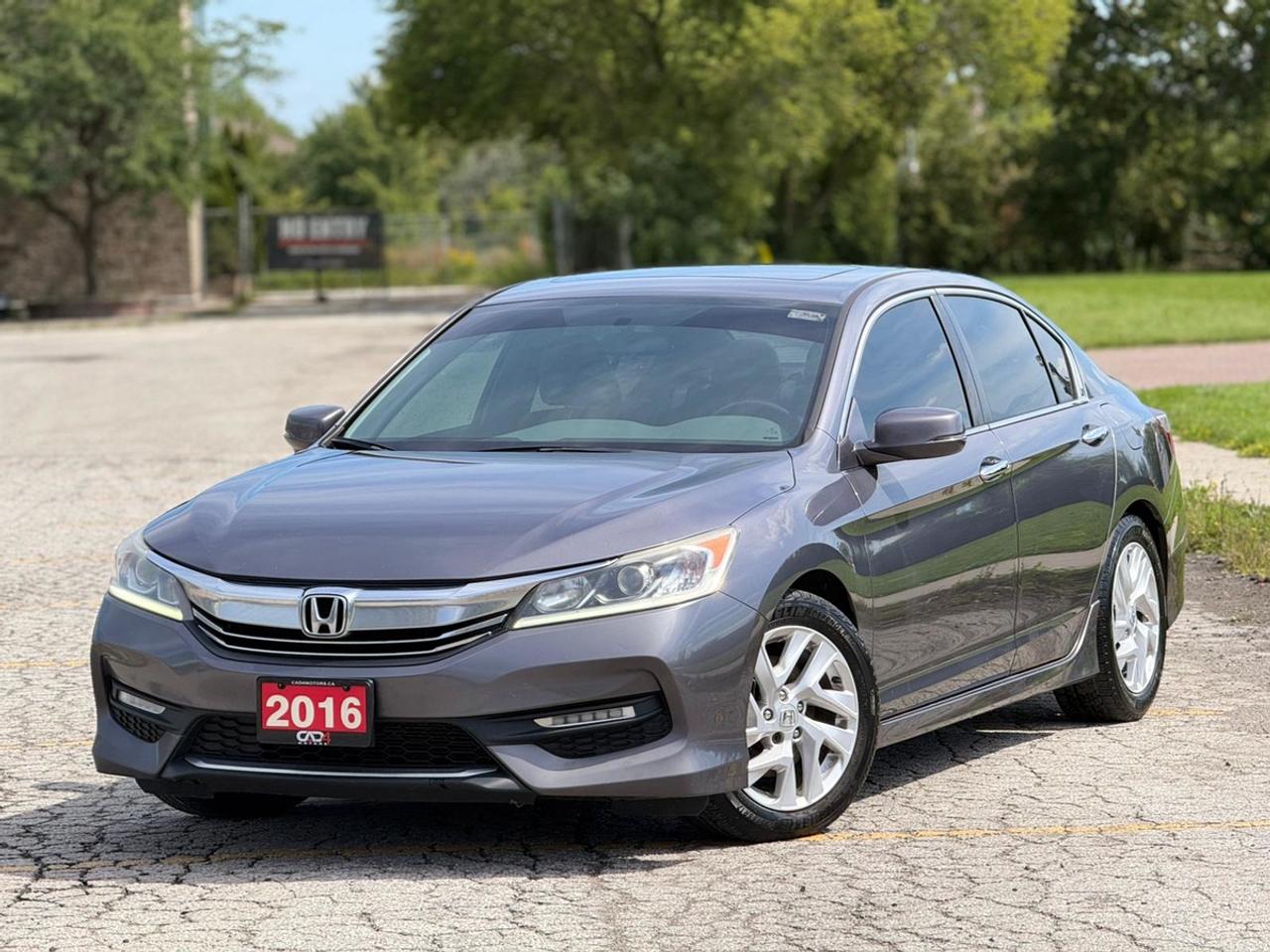 2016 Honda Accord Sport Photo0