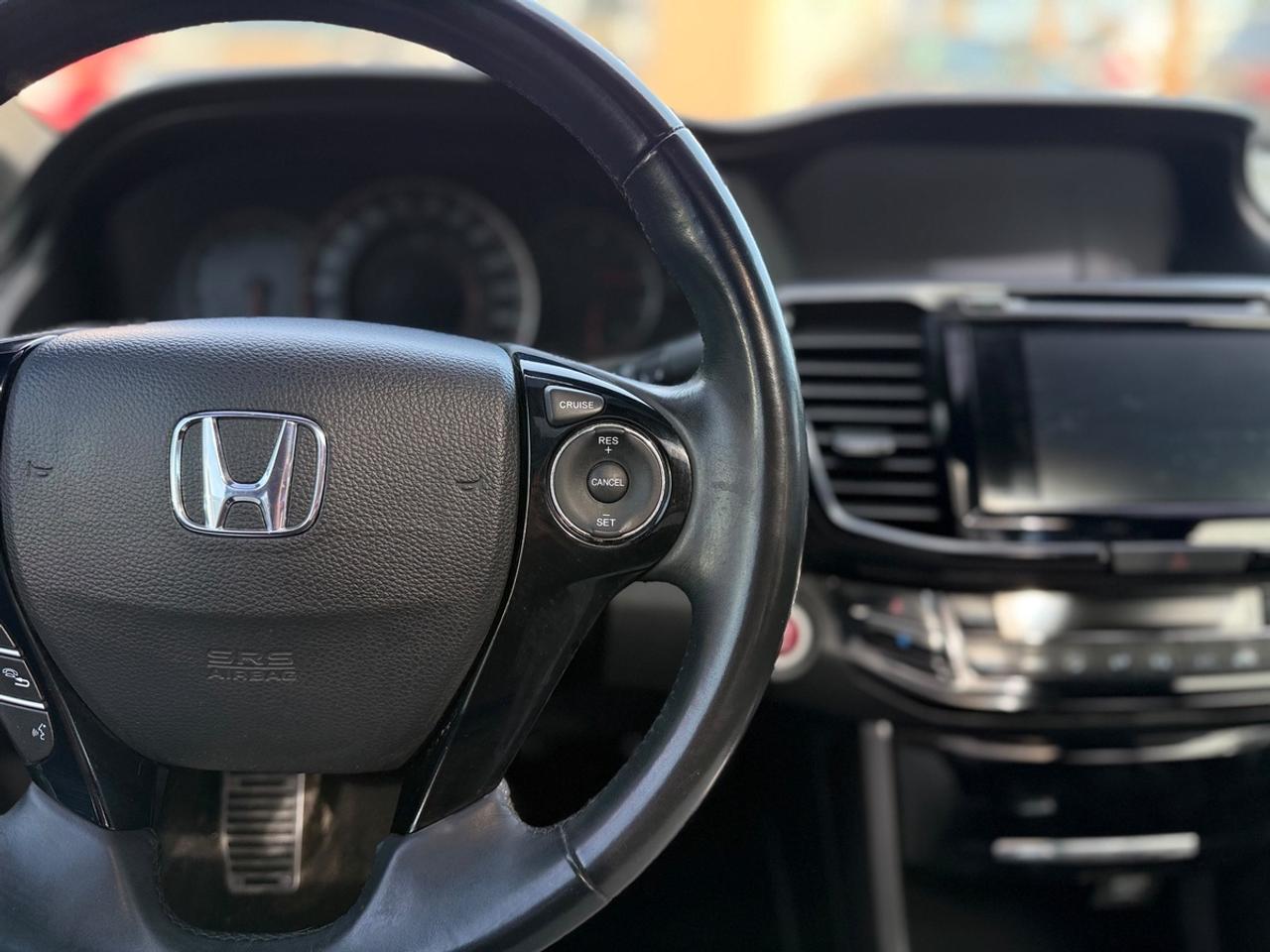 2016 Honda Accord Sport Photo