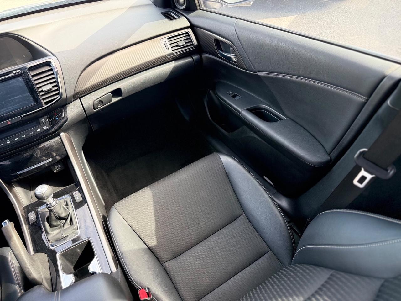 2016 Honda Accord Sport Photo