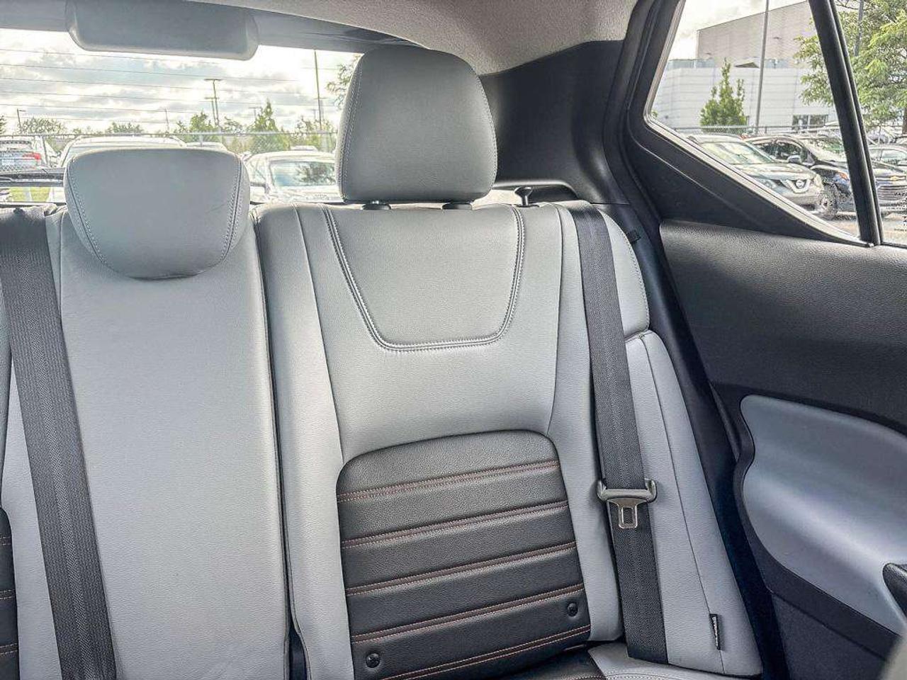 2024 Nissan Kicks SR Photo