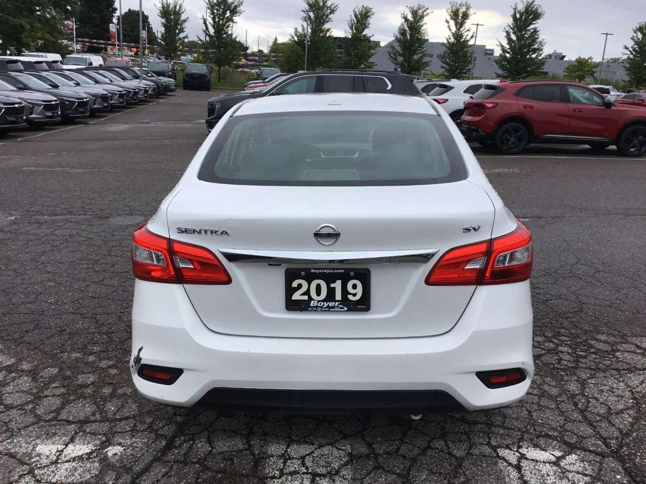2019 Nissan Sentra 1.8 SV Photo3