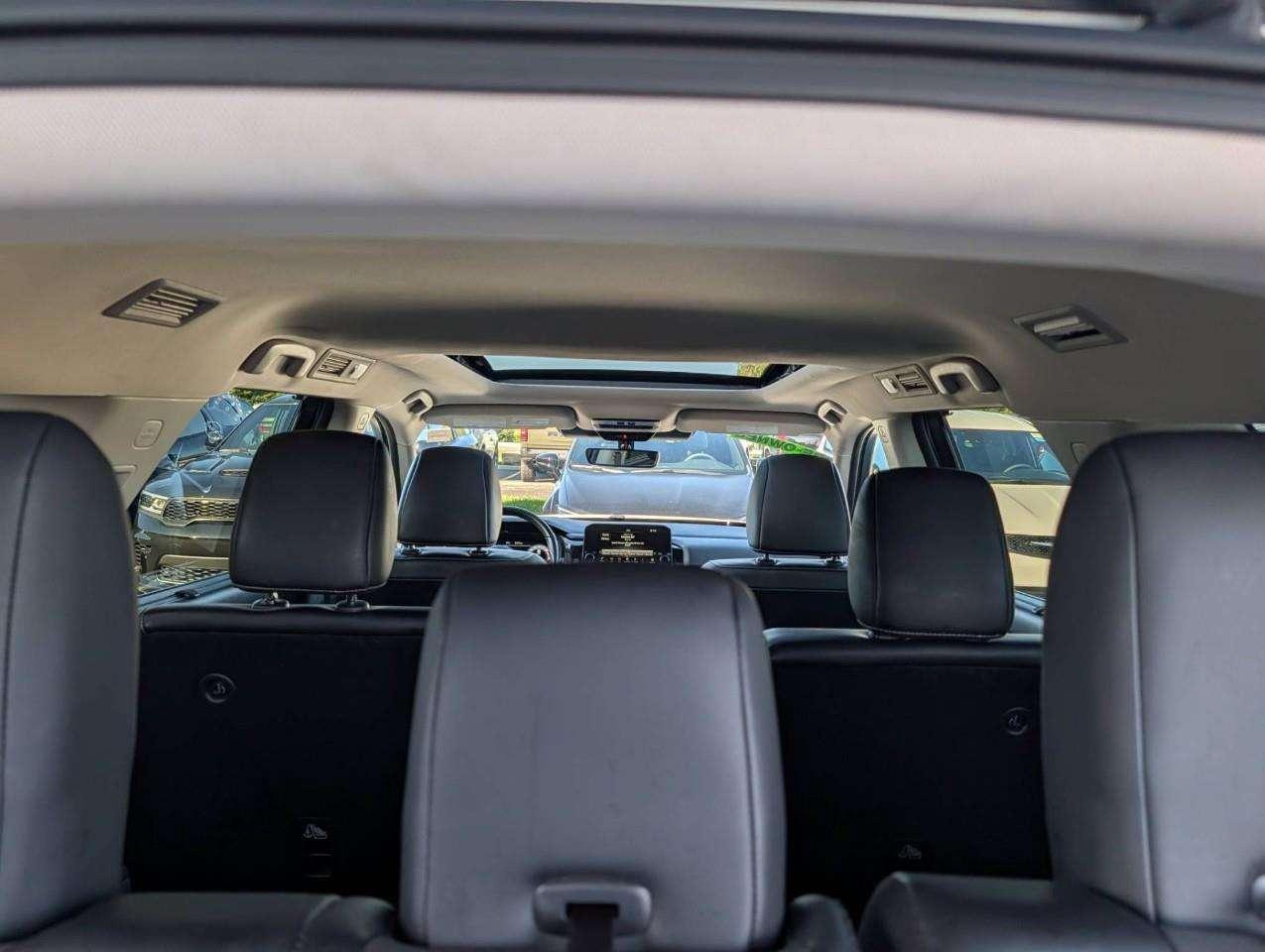 2024 Nissan Pathfinder Platinum 7-seater SUV   Local Trade Photo