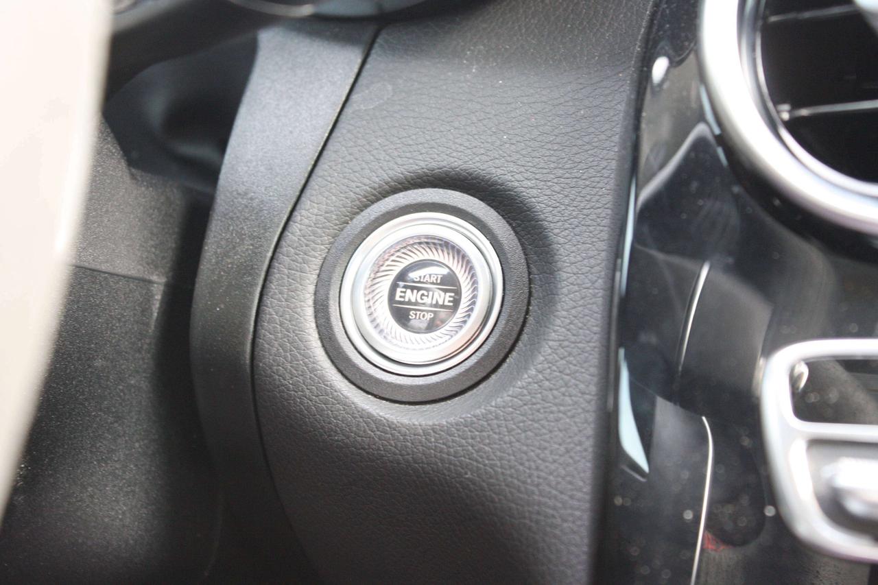 2023 Mercedes-Benz GLC AMG / Twin-Turbo V6 / 4MATIC / Heated Seats Photo