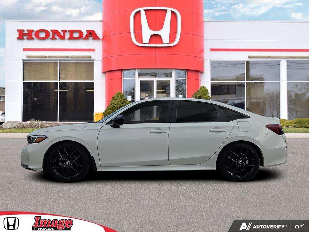 2025 Honda Civic Sport   NO CLAIMS   ONE OWNER   CARPLAY Photo