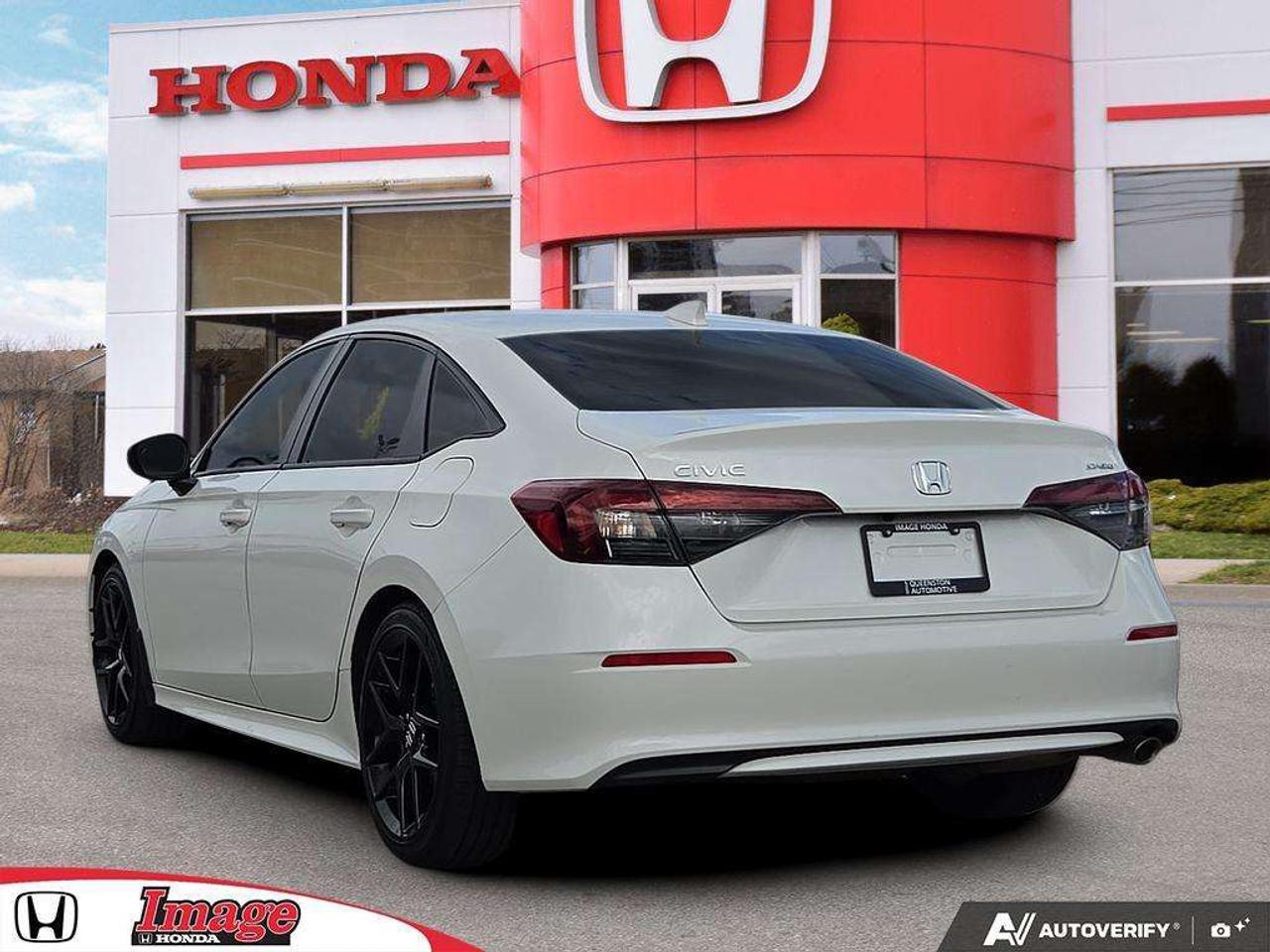 2025 Honda Civic Sport   NO CLAIMS   ONE OWNER   CARPLAY Photo