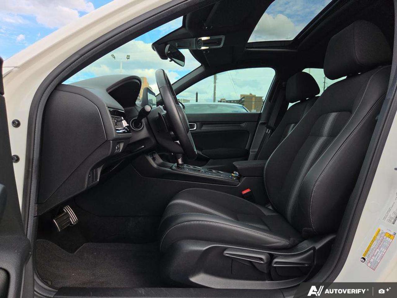 2025 Honda Civic Sport   NO CLAIMS   ONE OWNER   CARPLAY Photo