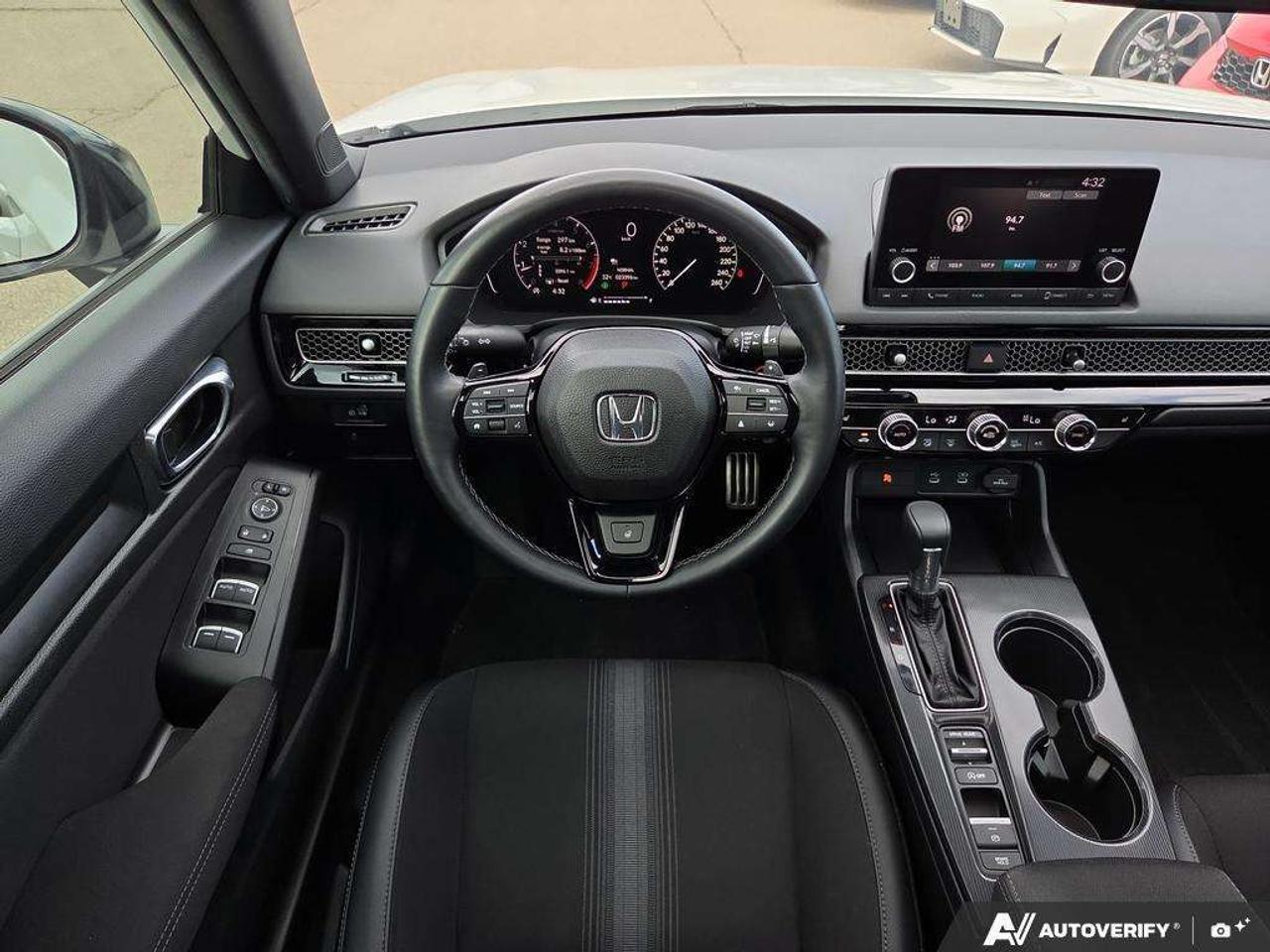 2025 Honda Civic Sport   NO CLAIMS   ONE OWNER   CARPLAY Photo