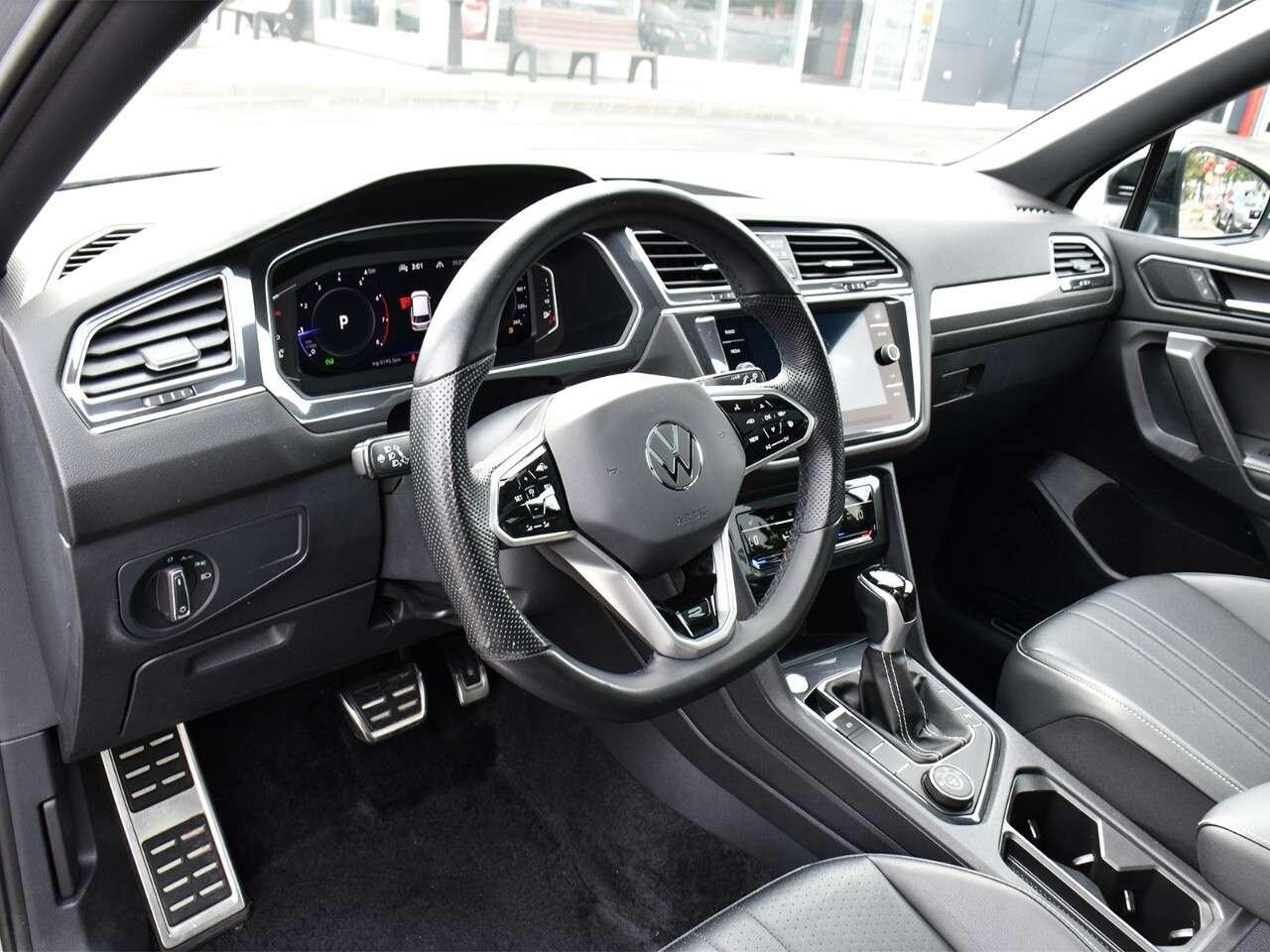2024 Volkswagen Tiguan AWD, 3 ROW, APPLE CARPLAY Photo