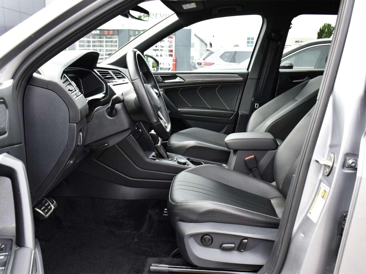 2024 Volkswagen Tiguan AWD, 3 ROW, APPLE CARPLAY Photo