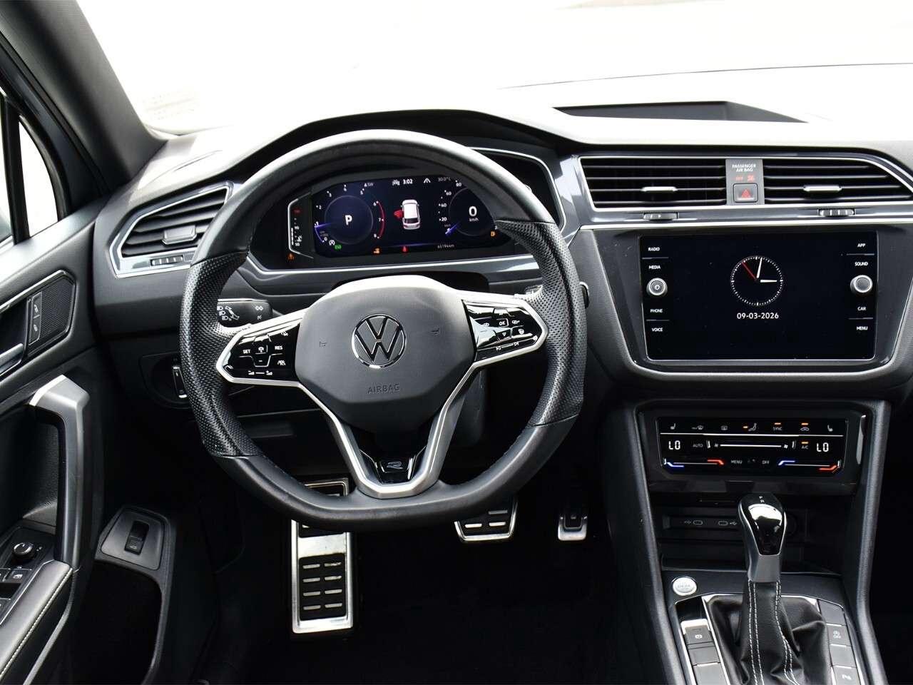 2024 Volkswagen Tiguan AWD, 3 ROW, APPLE CARPLAY Photo