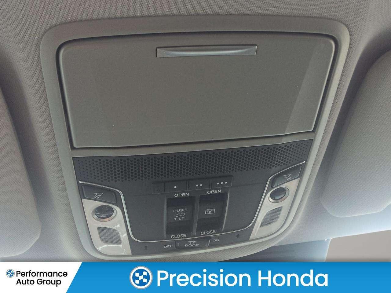 2021 Honda CR-V Touring NAVIGATION LEATHER SUNROOF Photo
