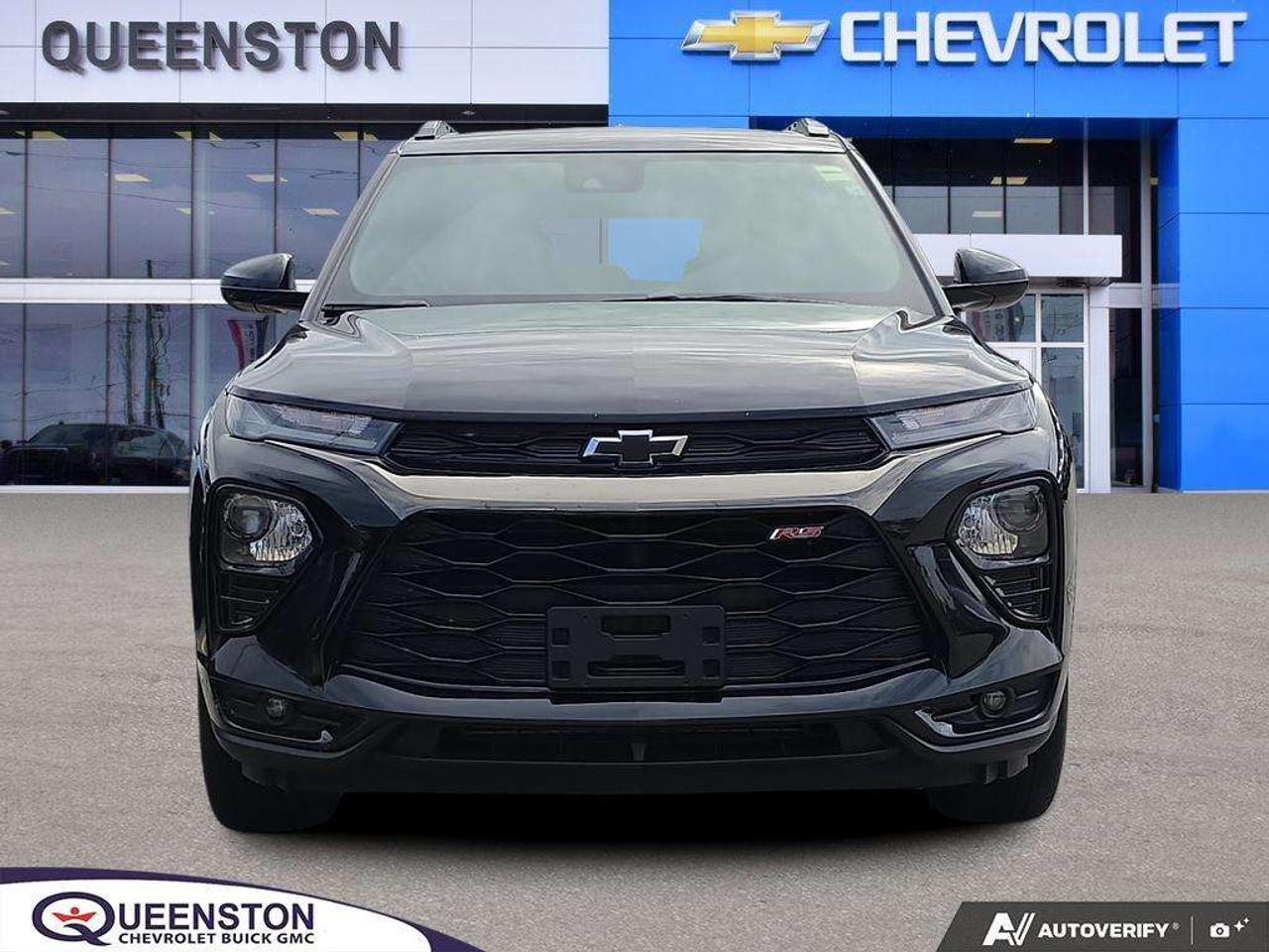 2023 Chevrolet TrailBlazer RS   NO CLAIMS   PANO ROOF   PWR TAILGATE Photo
