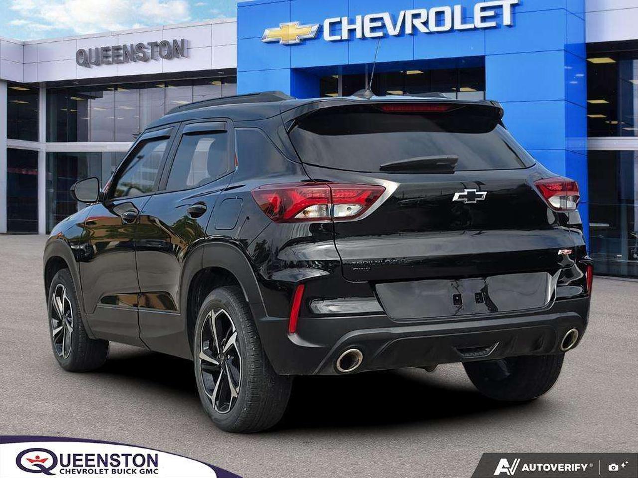 2023 Chevrolet TrailBlazer RS   NO CLAIMS   PANO ROOF   PWR TAILGATE Photo