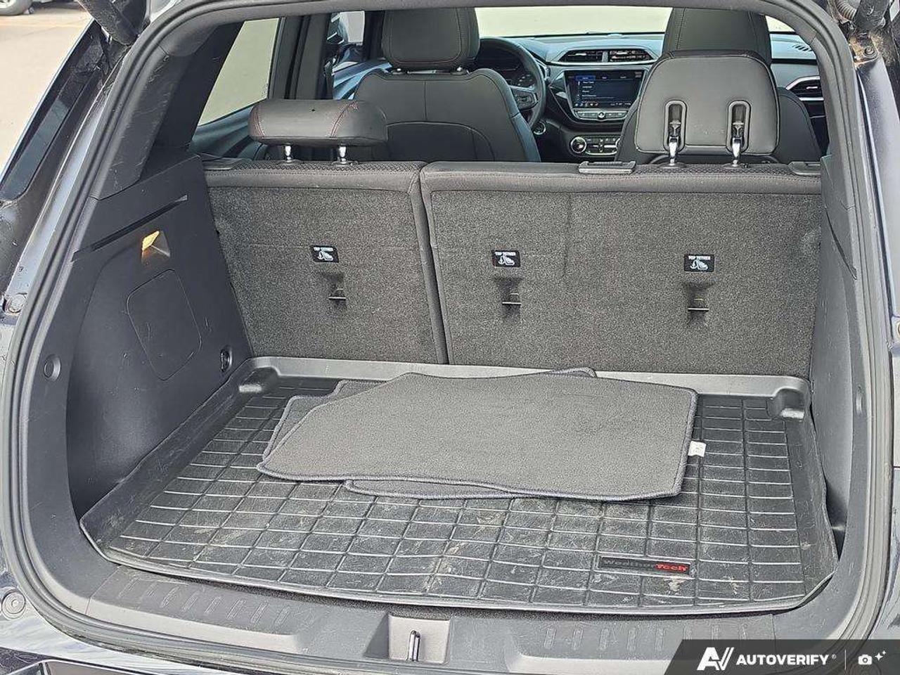 2023 Chevrolet TrailBlazer RS   NO CLAIMS   PANO ROOF   PWR TAILGATE Photo