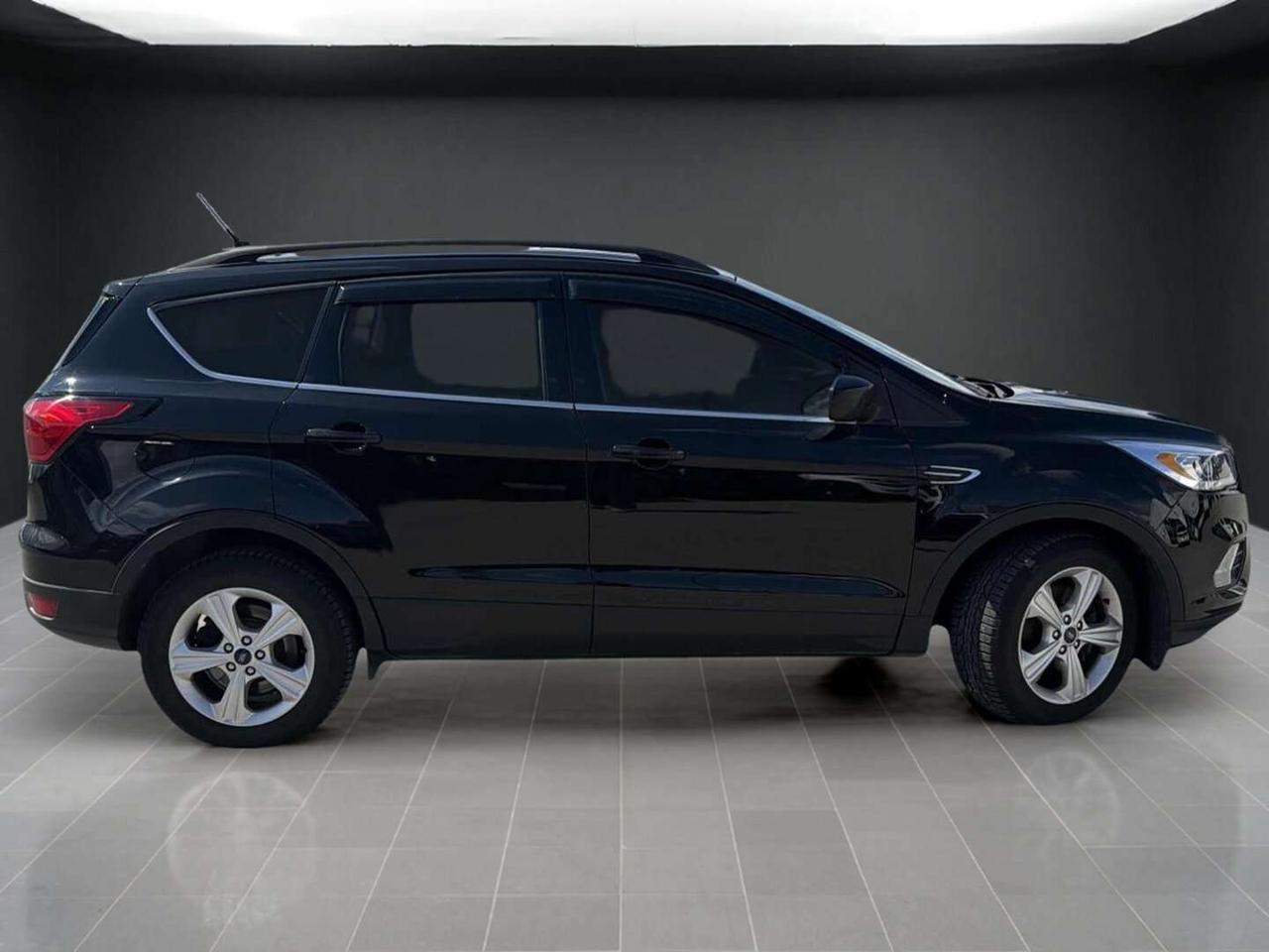 2019 Ford Escape SEL   PANO SUNROOF   LEATHER   HTD SEATS Photo