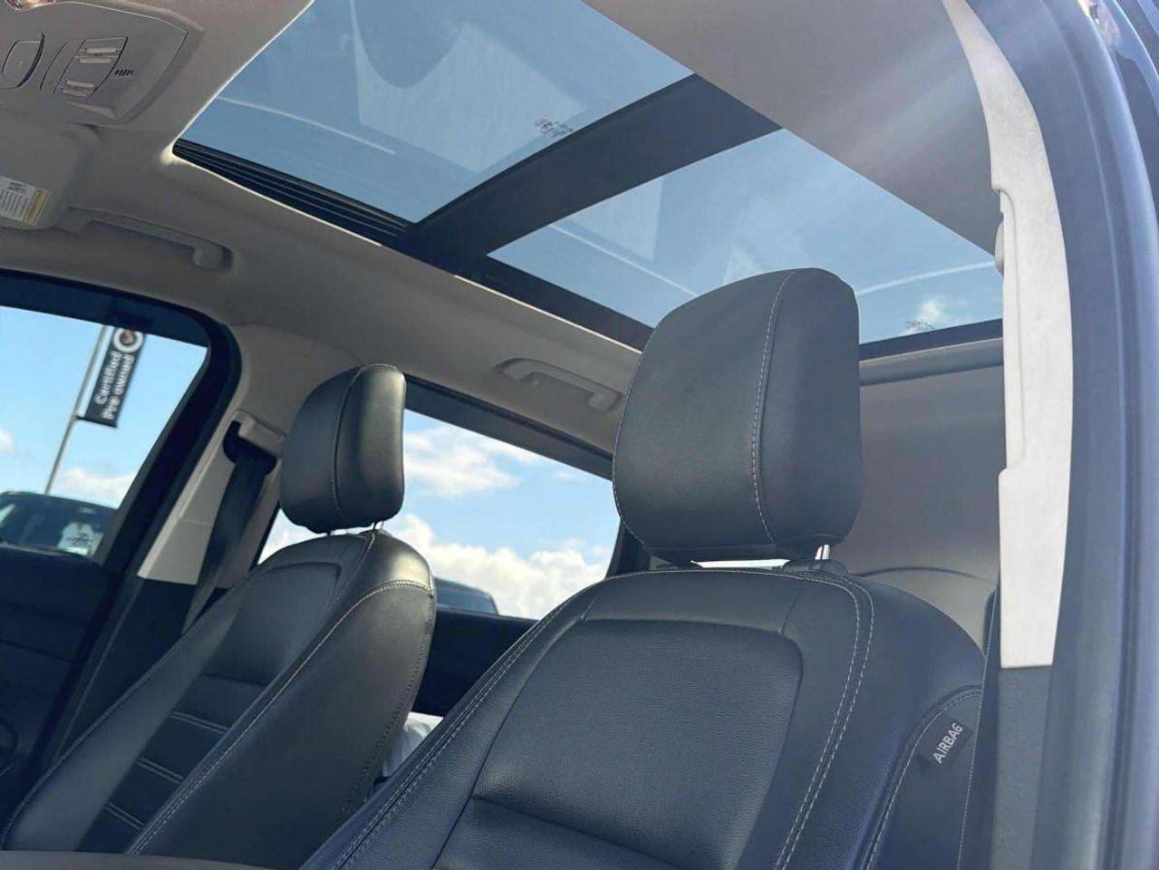 2019 Ford Escape SEL   PANO SUNROOF   LEATHER   HTD SEATS Photo