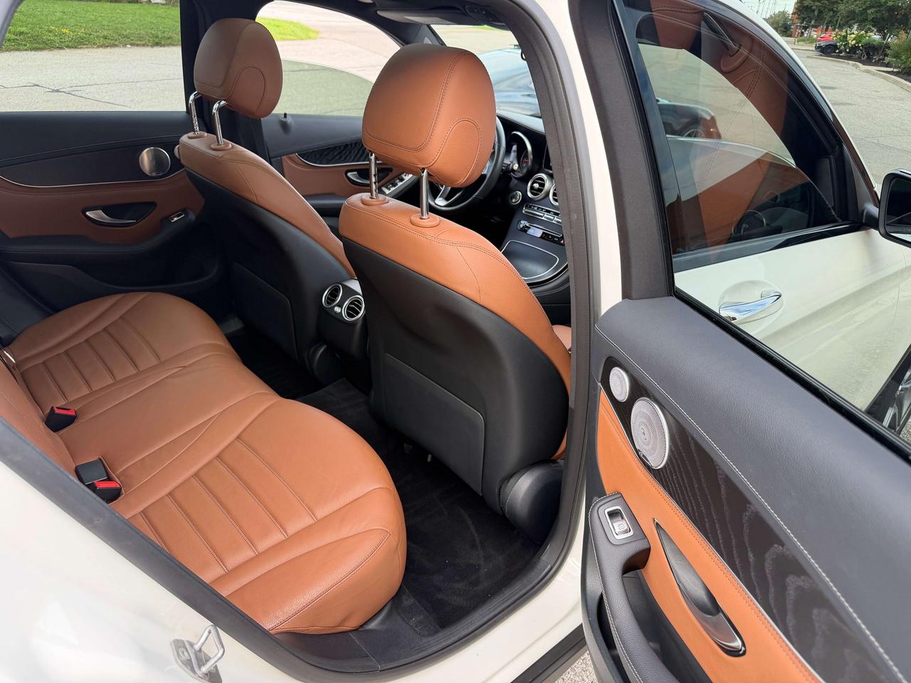 2019 Mercedes-Benz GLC AMG IDP LEATHER PANORAMIC ROOF BLIND SPOT Photo