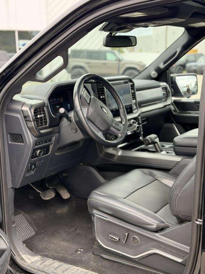 2024 Ford F-150 LARIAT 4WD   V8   HEAD UP DISPLAY   FULLY LOADED Photo