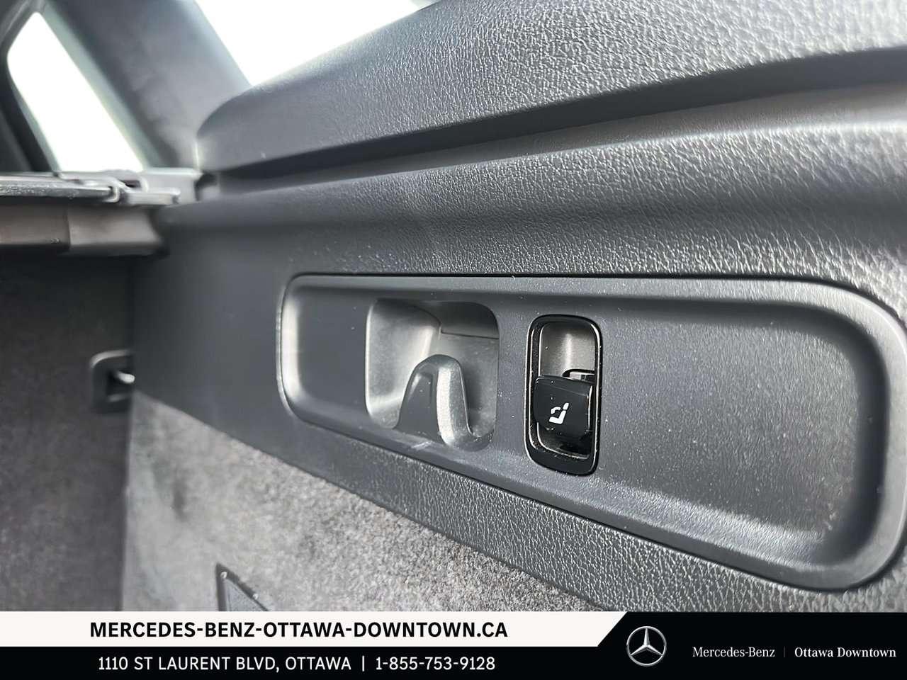 2025 Mercedes-Benz GLC 4MATIC SUV Photo