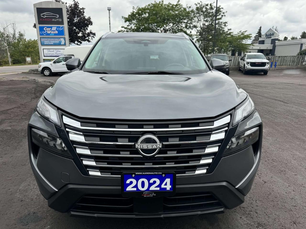2024 Nissan Rogue SV Premium - Moonroof - Leather  - Certified Photo