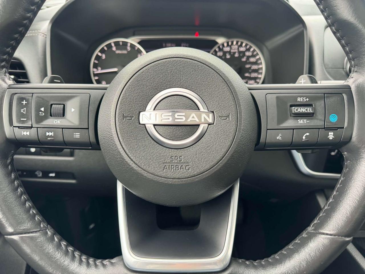2024 Nissan Rogue SV Premium - Moonroof - Leather  - Certified Photo